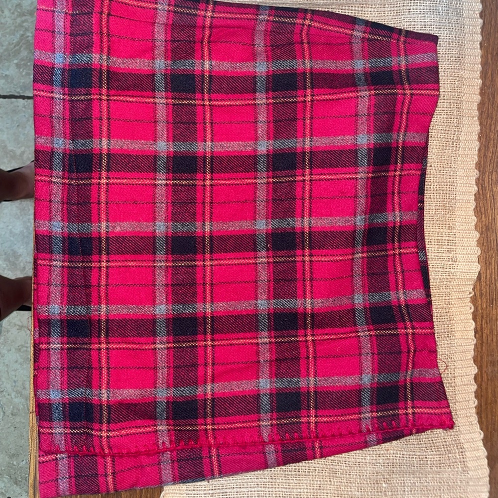 plaid skirt